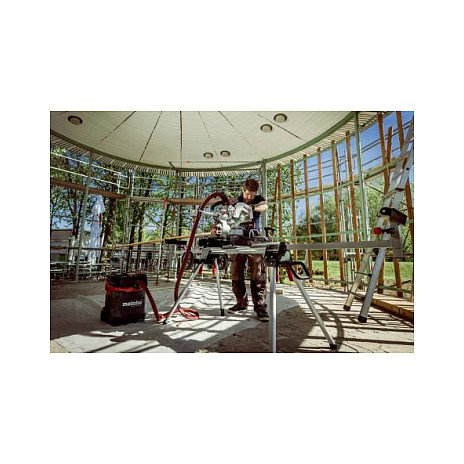 Metabo KGS 18 LTX BL 254 Sierra ingleteadora de 25.4 cm con 2 baterías de 8 Ah 18V LiHD, 4000 RPM, corte a 50 grados