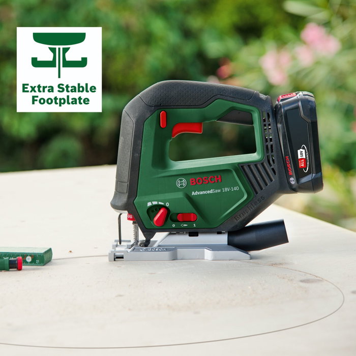 Bosch AdvancedSaw 18V-140 Sierra de Calar Inalámbrica