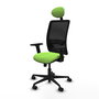 Silla de oficina Zulema con mecanismo Sincro tapizada con Tela color Pistacho y malla color Negro. Equipada con lumbar 1D, Brazos 2D, Cabecero Fijo y Ruedas 65mm nailon