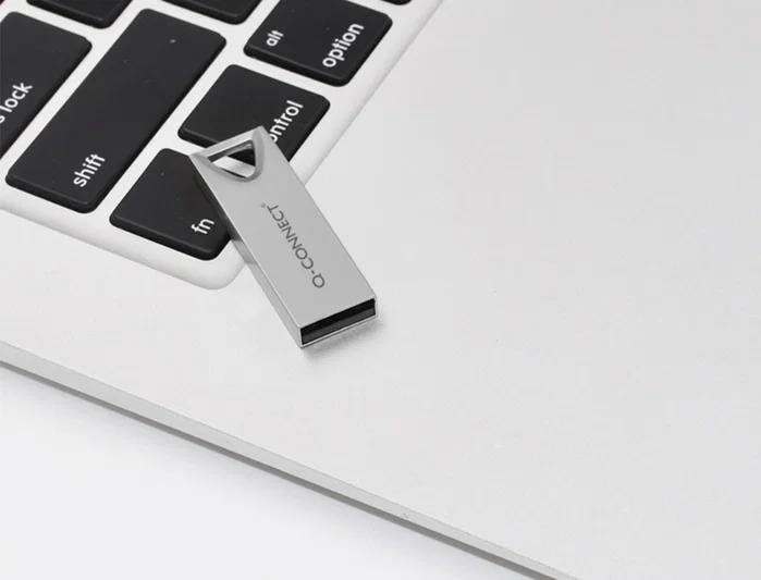 Q-connect Memoria USB Flash Premium 4 GB 2.0 Plateada