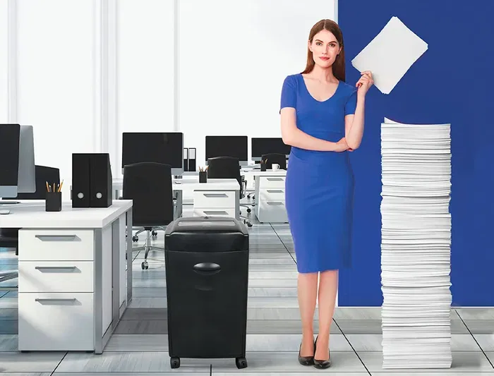 Q-connect Destructora KF15553: 15 Hojas, Corte Partículas 4x30mm, Nivel Seguridad P-4, Papelera 35L, Destruye Grapas, Clips, CDs y Tarjetas