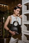 Lucky Bees 1229 Bolso Cruzado Mujer, Bolso de Cuero de Polivinilo, Elegante y Versátil, Color Negro, 28x13x22 cm