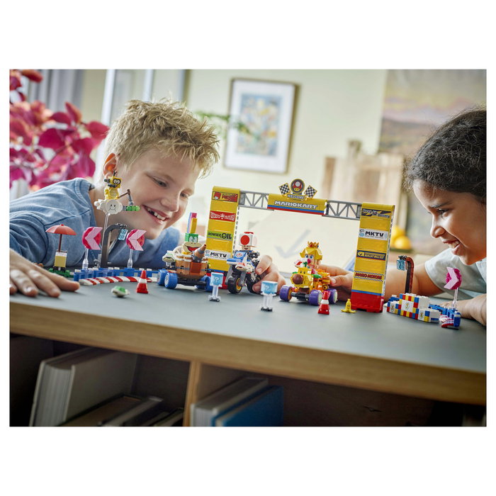 LEGO Super Mario Mario Kart: Bebé Peach y Grand Prix (72036) LEGO Super Mario Mario Kart: Bebé Peach y Grand Prix (72036)