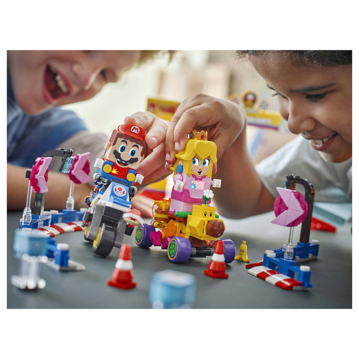 LEGO Super Mario Mario Kart: Bebé Peach y Grand Prix (72036) LEGO Super Mario Mario Kart: Bebé Peach y Grand Prix (72036)