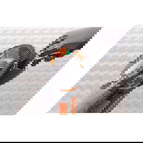 Black & Decker BCG720N - Amoladora Angular 125mm 18V, 8600 RPM, con Batería, Color Negro/Naranja