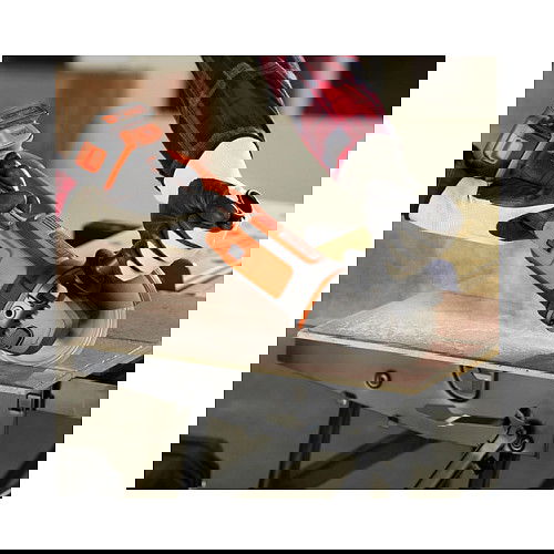 Black & Decker BCG720N - Amoladora Angular 125mm 18V, 8600 RPM, con Batería, Color Negro/Naranja