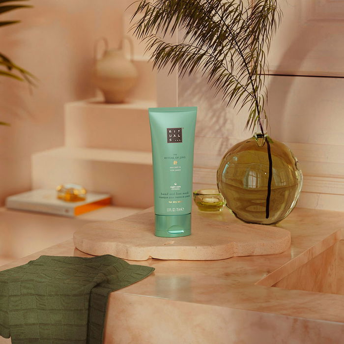 Rituals Mascarilla Nocturna para Manos y Pies THE RITUAL OF JING Sándalo y Lavanda 70 ml