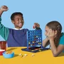 Hasbro Gaming Conecta 4 (edición 2025), juego de mesa familiar con almacenamiento y estuche de transporte, para mayores de 6 años, 2 jugadores