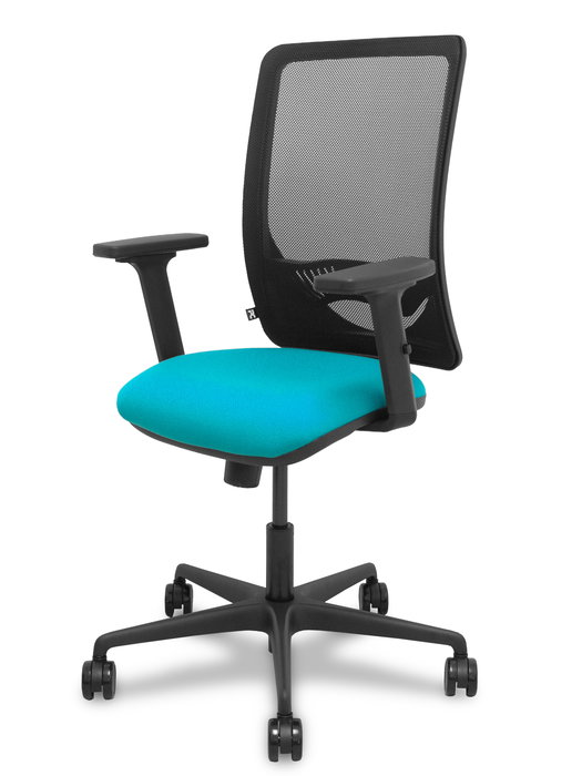 Silla de oficina Zulema con mecanismo Sincro tapizada con Tela color Turquesa y malla color Negro. Equipada con lumbar 1D, Brazos 2D y Ruedas 65mm nailon