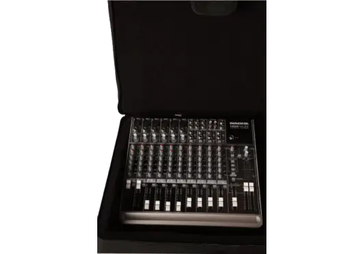 Gator Flightcase Reforzado para Mezclador Gator Nylon 45,7 x 58,9 x 17,8 Cm