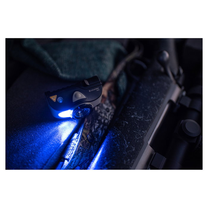 Ledlenser MH8 Linterna de Mano Recargable USB, LED 600 Lumen, Haz 200 m, 4 Modos, Resistente IP54, Negro