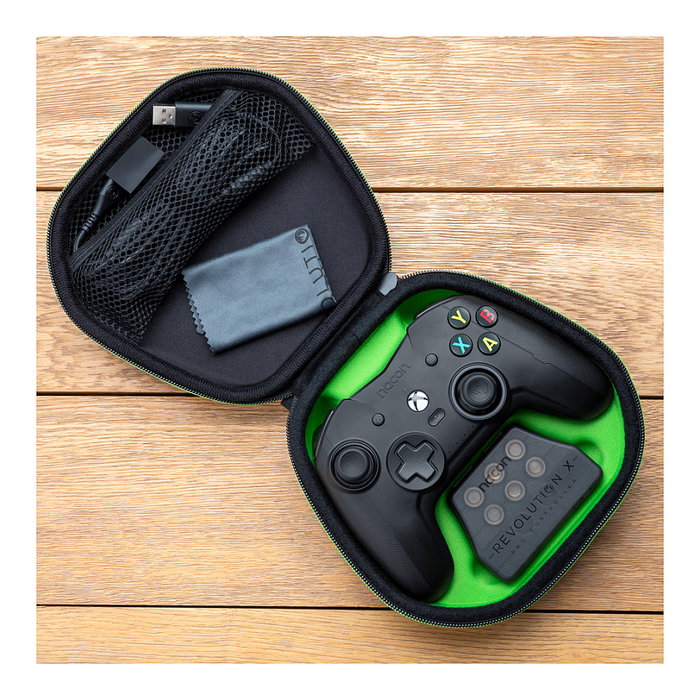 Nacon Revolution X Pro Controller para PC y Xbox Nacon Revolution X Pro Controller para PC y Xbox