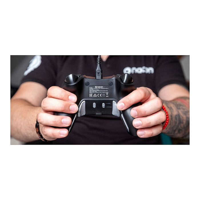 Nacon Revolution X Pro Controller para PC y Xbox Nacon Revolution X Pro Controller para PC y Xbox