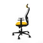 Silla de oficina Jorquera con mecanismo Sincro tapizada con Tela color Amarillo y malla color Blanco. Equipada con lumbar 1D, Brazos 1D, Cabecero 2D y Ruedas 65mm nailon