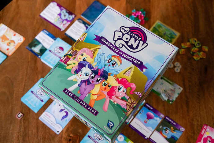 My Little Pony Juego de cartas Deck-Building Adventures in Equestria *Edición Inglés*