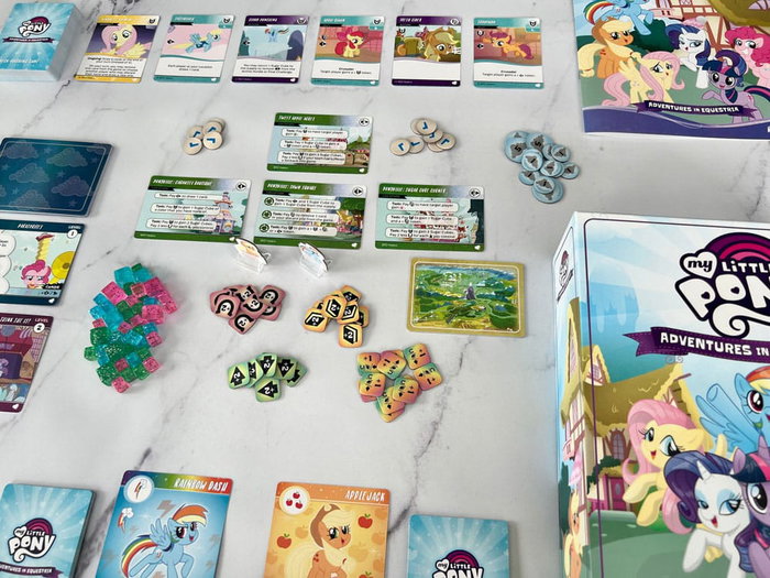 My Little Pony Juego de cartas Deck-Building Adventures in Equestria *Edición Inglés*