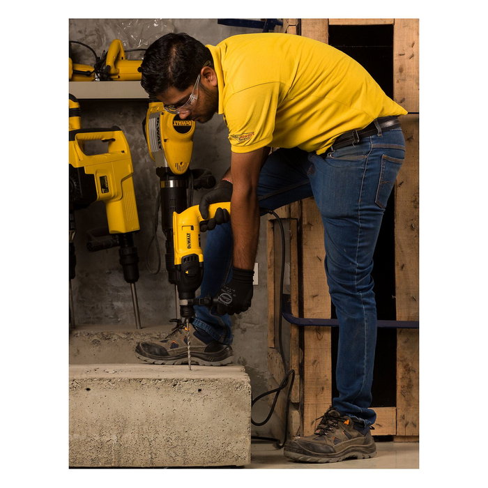 DeWALT D25133K Kombihammer SDS-Plus Profesional 800W, Perforación Máx. 26mm en Hormigón, 1500 RPM, 5500 ppm, 2.6 kg