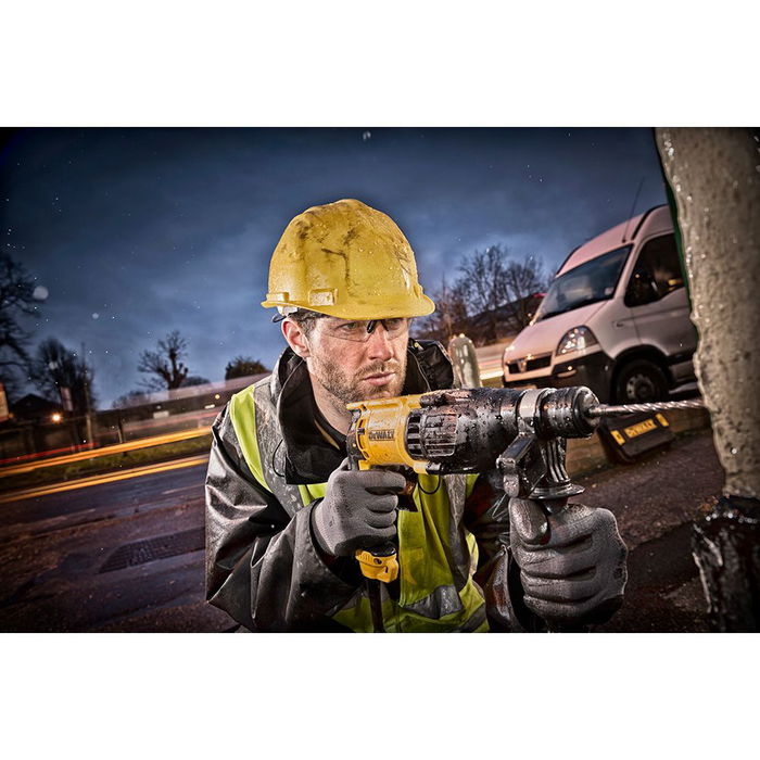 DeWALT D25133K Kombihammer SDS-Plus Profesional 800W, Perforación Máx. 26mm en Hormigón, 1500 RPM, 5500 ppm, 2.6 kg
