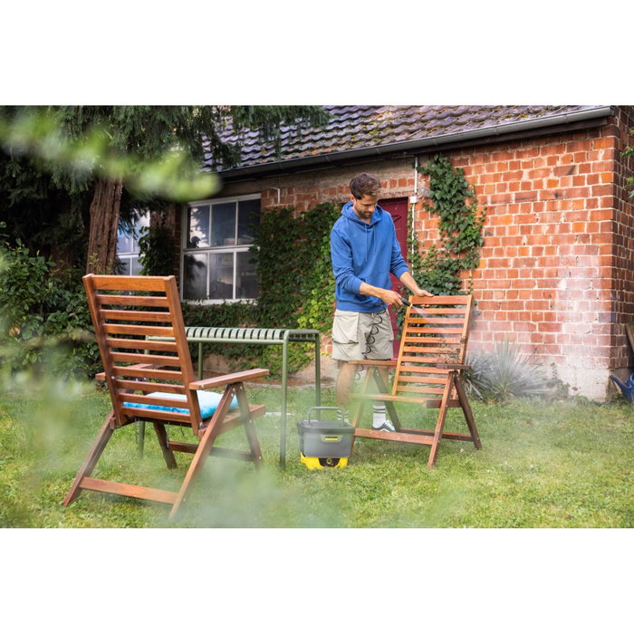 Kärcher OC 4 Mobile Outdoor Cleaner Kärcher OC 4 Mobile Outdoor Cleaner