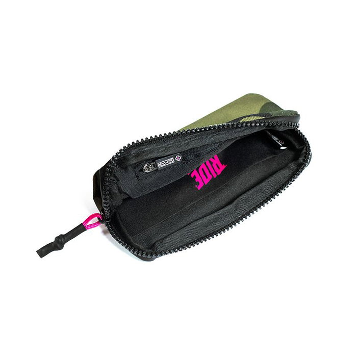 Muc-Off Bolso pequeño práctico con compartimentos internos 17 x 9 x 2 cm Poliéster Camuflaje Muc-Off Bolso pequeño práctico con compartimentos internos 17 x 9 x 2 cm Poliéster Camuflaje