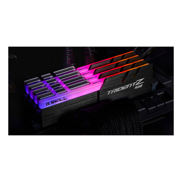 G.Skill Trident Z RGB F4-4000C18Q-32GTZRB, 32 GB (4x8GB) Kit DDR4 4000 MHz 288-pin DIMM, CL18, 1.35V, Intel XMP 2.0