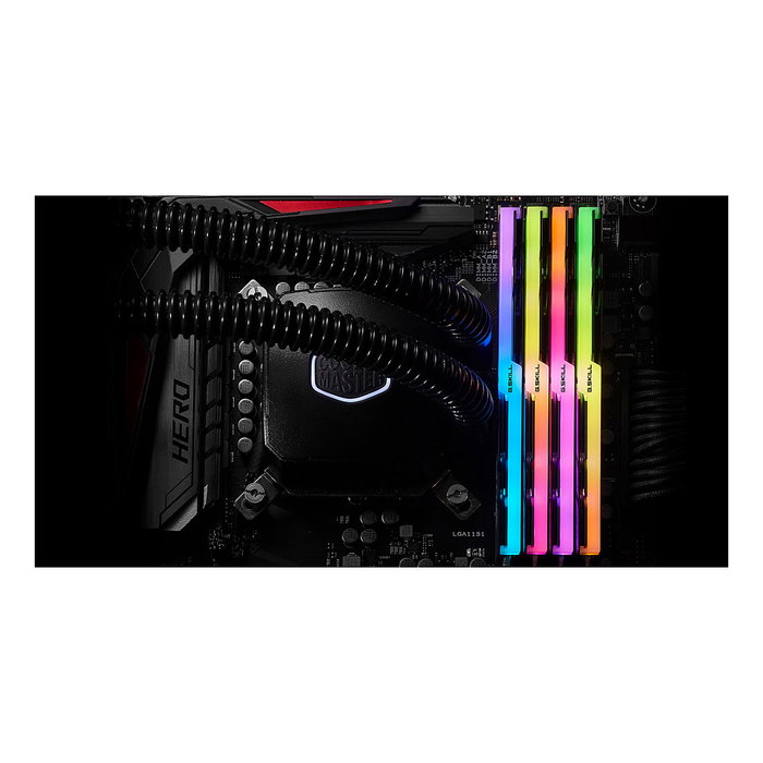 G.Skill Trident Z RGB F4-4000C18Q-32GTZRB, 32 GB (4x8GB) Kit DDR4 4000 MHz 288-pin DIMM, CL18, 1.35V, Intel XMP 2.0