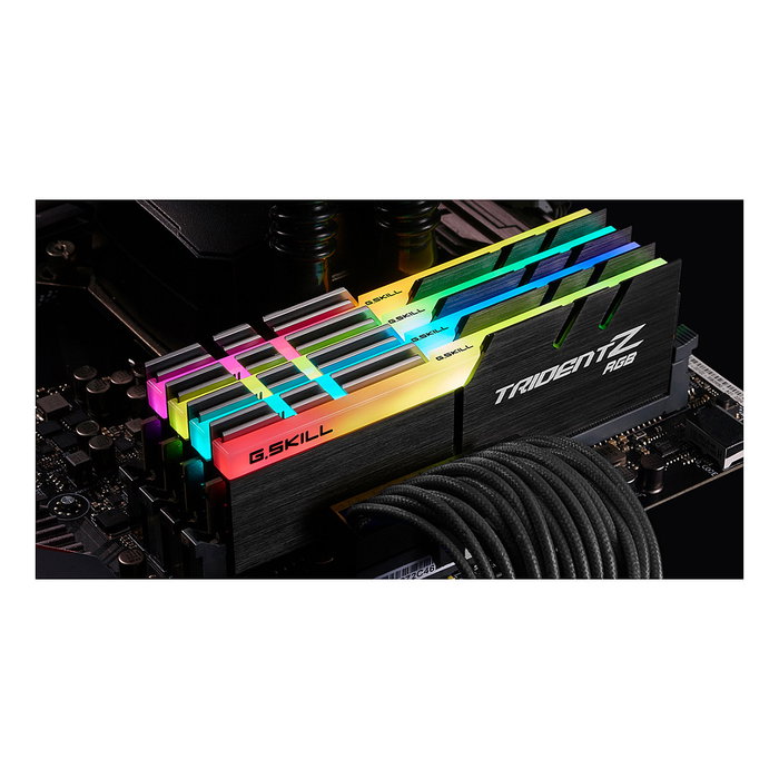 G.Skill Trident Z RGB F4-4000C18Q-32GTZRB, 32 GB (4x8GB) Kit DDR4 4000 MHz 288-pin DIMM, CL18, 1.35V, Intel XMP 2.0