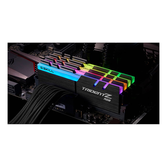 G.Skill Trident Z RGB F4-4000C18Q-32GTZRB, 32 GB (4x8GB) Kit DDR4 4000 MHz 288-pin DIMM, CL18, 1.35V, Intel XMP 2.0