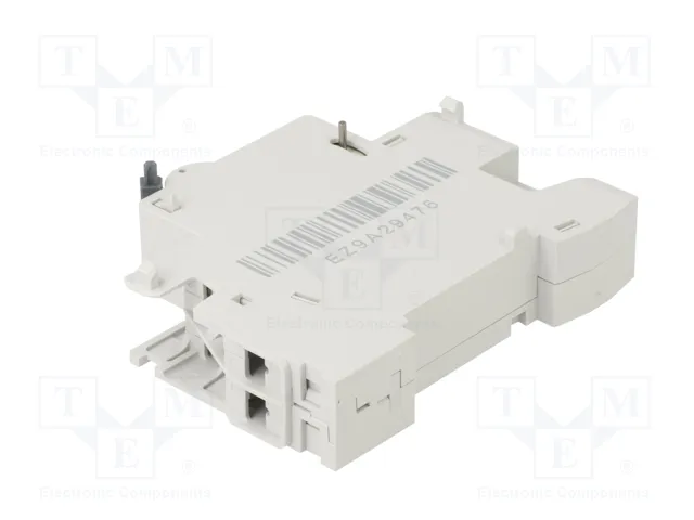 Schneider Electric Easy9 Pro Disyuntor de tensión para raíl DIN Schneider Electric Easy9 Pro Disyuntor de tensión para raíl DIN