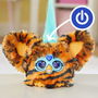 Hasbro Furby Furblets Chee-Chee - Figura Juguete Interactivo Electrónico de Colección para Niños con Sonidos en Idioma Furbish, Clip de Llavero, Incluye Pilas