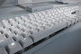 Razer Pro Type Ultra (RZ03-04110100-R3M1) Teclado Inalámbrico y Cable, Interruptor Mecánico, QWERTY, Inglés EE.UU., Plata/Blanco