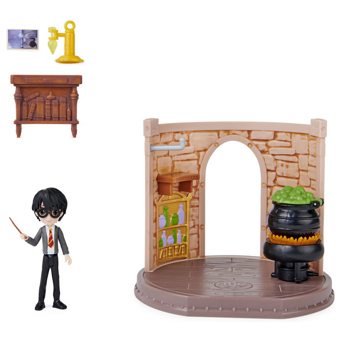 Spin Master Wizarding World Harry Potter Hogwarts Aula de Pociones, Set con Figura Exclusiva Harry Potter de 8 cm y 3 Accesorios - 6061847 - Juguete para Niños de 5 Años o Más