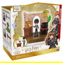 Spin Master Wizarding World Harry Potter Hogwarts Aula de Pociones, Set con Figura Exclusiva Harry Potter de 8 cm y 3 Accesorios - 6061847 - Juguete para Niños de 5 Años o Más