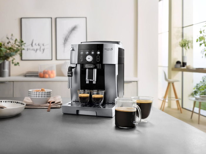 De'Longhi Magnifica S Smart ECAM250.23SB Máquina de Café Automática Negro y Plata