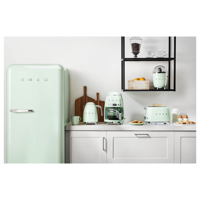 Smeg DCF02PGEU Cafetera de Filtro 50s Style 1.4 L 10 Tazas Pastel Verde Smeg DCF02PGEU Cafetera de Filtro 50s Style 1.4 L 10 Tazas Pastel Verde
