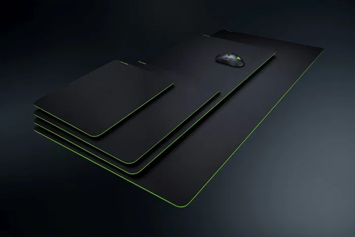 Razer Gigantus V2 Medium Negro y Verde