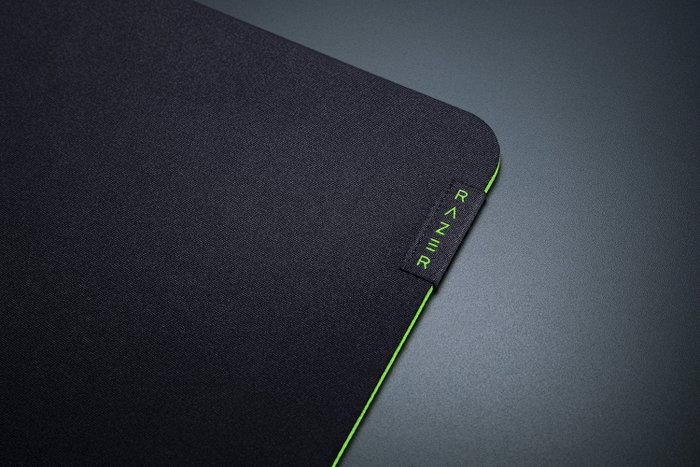 Razer Gigantus V2 Medium Negro, Verde