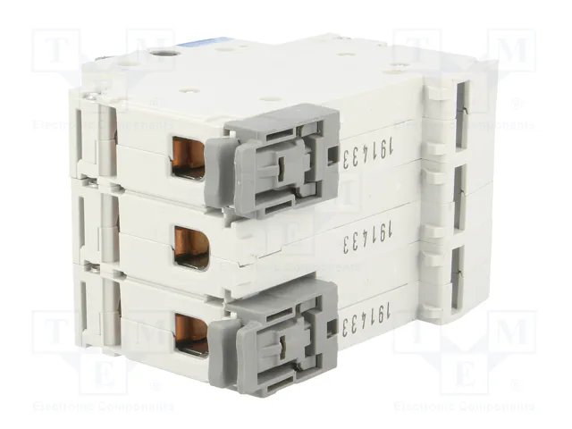 LEGRAND Interruptor de aislamiento FR300 de 3 polos 40A 400VAC LEGRAND Interruptor de aislamiento FR300 de 3 polos 40A 400VAC