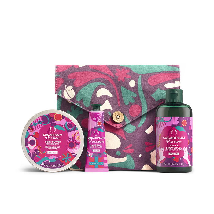The Body Shop Essentials Sugarplum Passion Estuche 4pz - Gel Ducha, Manteca Corporal, Crema Manos con Karité y Aloe Vera - Hidratación y Suavidad Navideña The Body Shop Essentials Sugarplum Passion Estuche 4pz - Gel Ducha, Manteca Corporal, Crema Manos con Karité y Aloe Vera - Hidratación y Suavidad Navideña