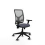 Silla de oficina Motilla con mecanismo Sincro tapizada con Tela color Gris oscuro y malla color Gris. Equipada con lumbar 1D, Brazos 3D y Ruedas 65 mm parqué