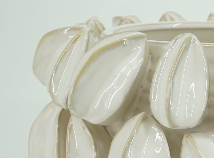 DKD Home Decor Centro de Mesa Gres Carambola Blanco y Beige 30x30x19 cm