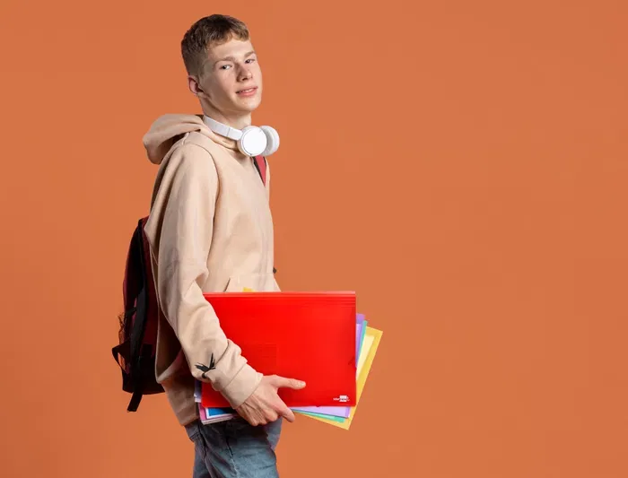 Liderpapel Carpeta Clasificador Fuelle 32110 Polipropileno DIN A4 Roja Transparente 13 Departamentos