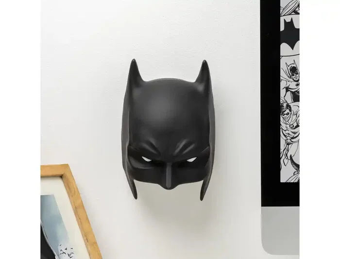 Paladone Máscara con Luz LED DC Batman Decorativa 21 cm Ideal Fans Coleccionistas