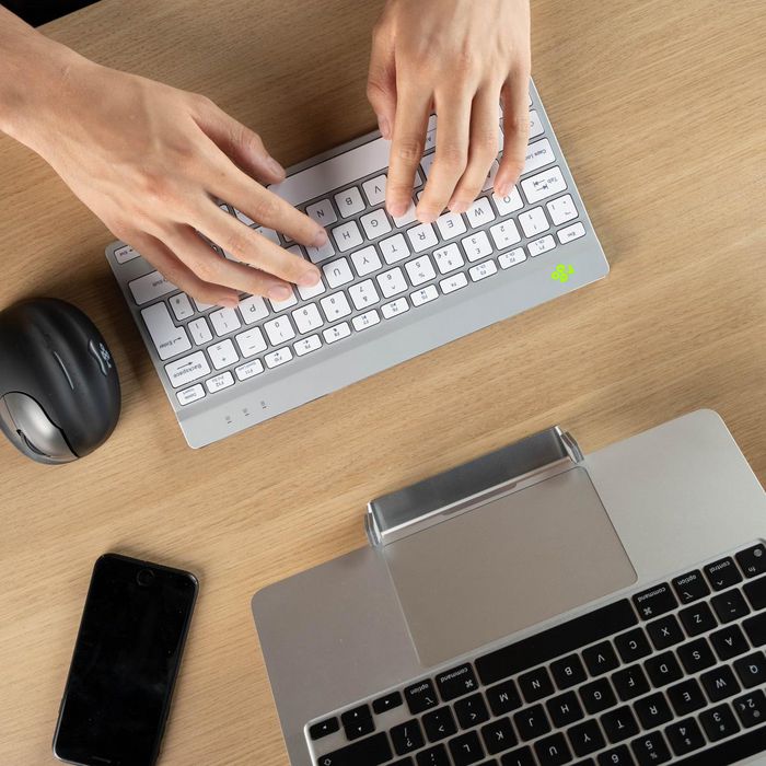 R-Go Tools Teclado Ergonómico Compacto Break, Bluetooth, Blanco R-Go Tools Teclado Ergonómico Compacto Break, Bluetooth, Blanco