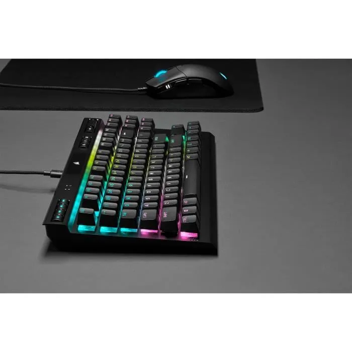 Teclado para juegos rojo CORSAIR K70 TKL RGB CS MX (CH-9119010-FR) Teclado para juegos rojo CORSAIR K70 TKL RGB CS MX (CH-9119010-FR)