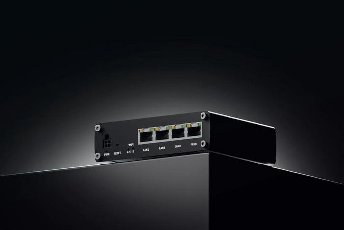 Teltonika RUTM10 Rúter Industrial Wi-Fi 5 Doble Banda con 4 Puertos Gigabit