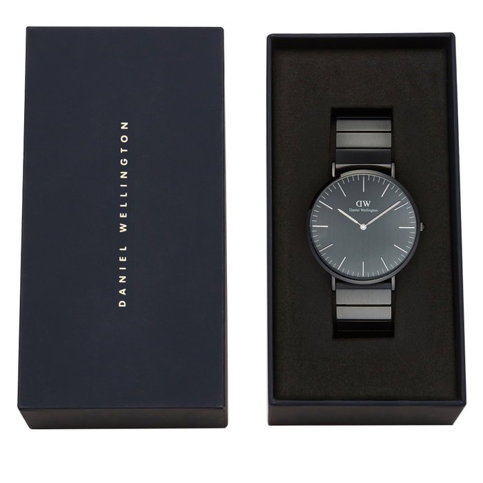 Daniel Wellington DW00100778 con caja Rose Gold y correa negra