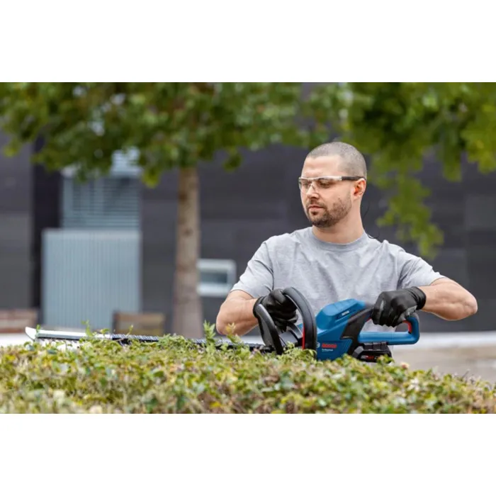 Bosch GHE 18V-60 Cortasetos | Motor sin escobillas, Capacidad de corte 20 mm, Sistema antibloqueo | Bosch Professional