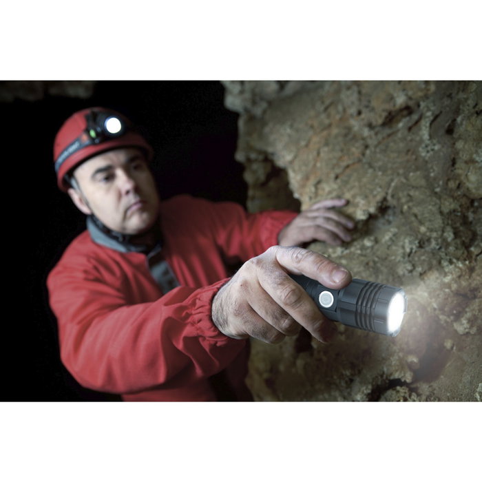 Ansmann Pro 3000R Linterna de Metal con 3x10W LED