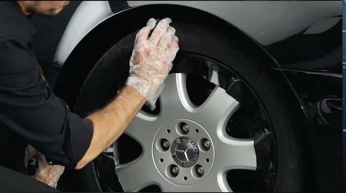 Quixx QQ10192 Restaurador de Color Negro para Neumáticos - Acabado Duradero y Sedoso